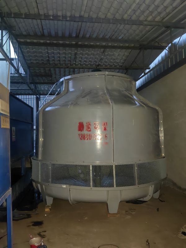 四川冷却塔<strong>200t玻璃钢冷却塔</strong>